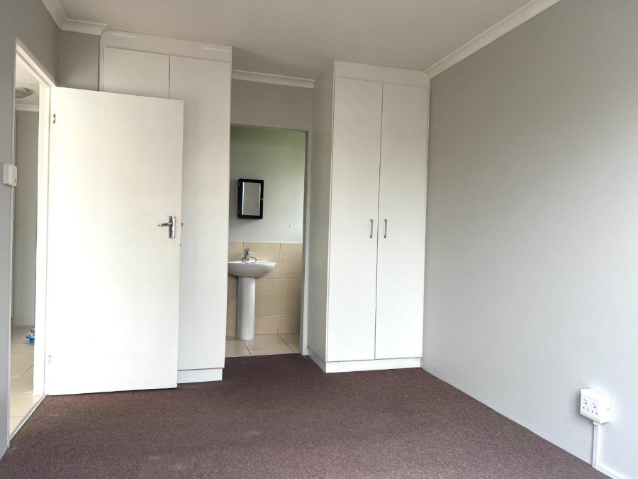 To Let 2 Bedroom Property for Rent in Fairview Eastern Cape